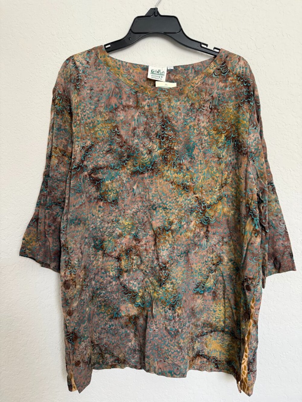 NWT Go Fish 3/4 Sleeve Tunic Top Side Buttons Peacock Feather Print XL Boho